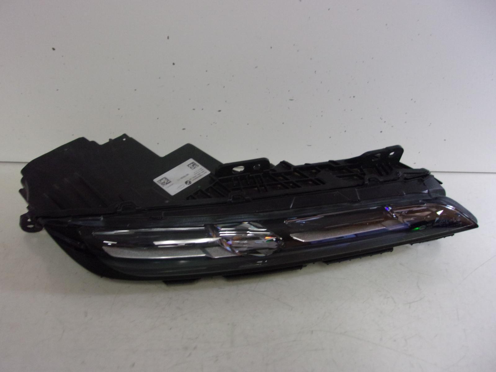 2023 Bmw G70 Passenger Rh Led Daytime Running Light 63-11-9-879-936 OEM