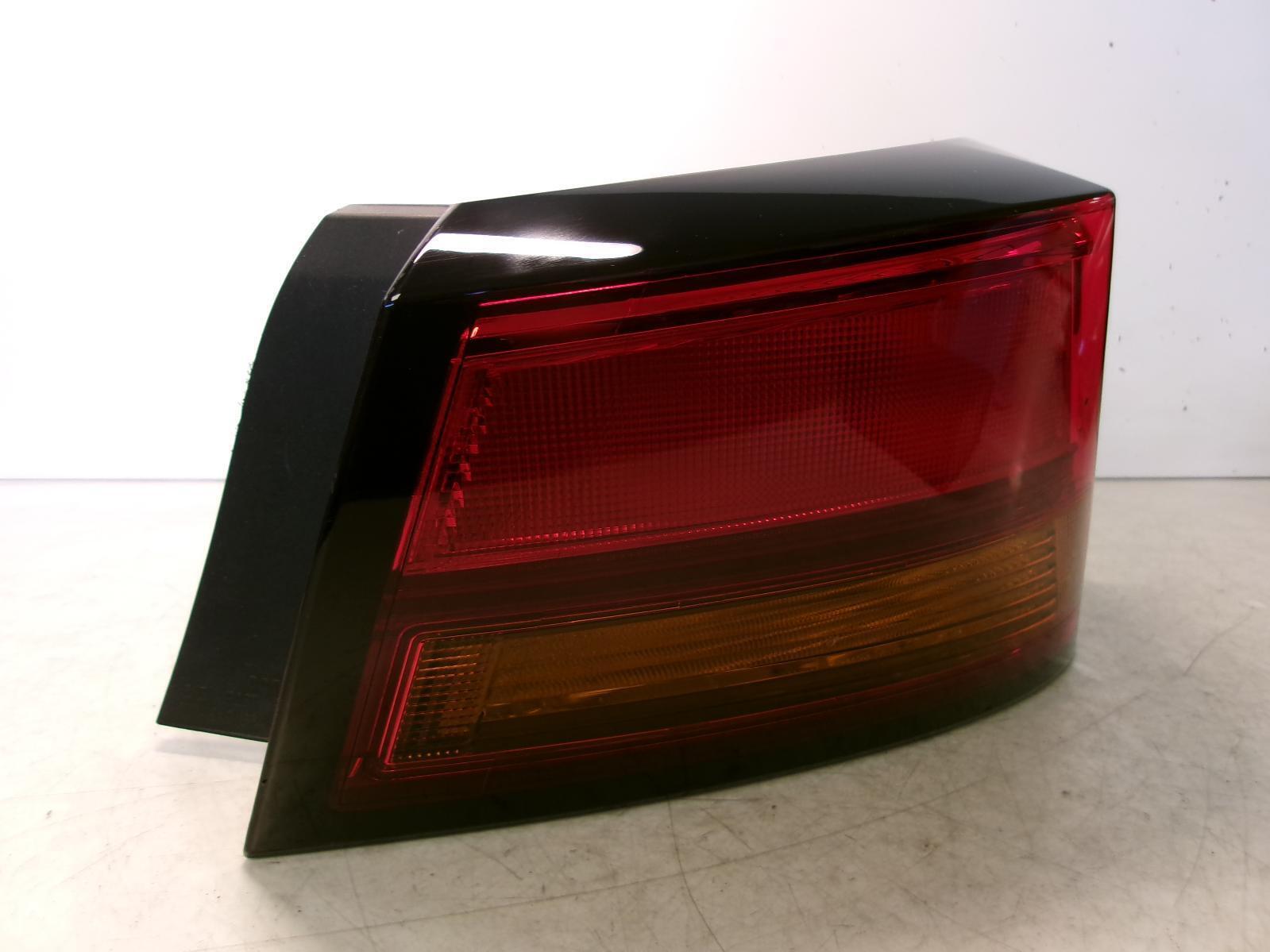 2019 - 2023 Nissan Altima Passenger Rh Outer Quarter Panel Tail Light OEM