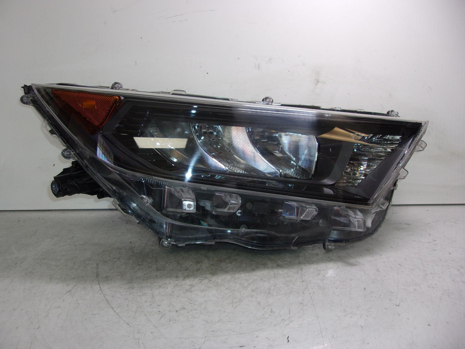 2019 2020 2021 2022 Toyota Rav4 Passenger Rh Led Headlight With Black Trim OEM