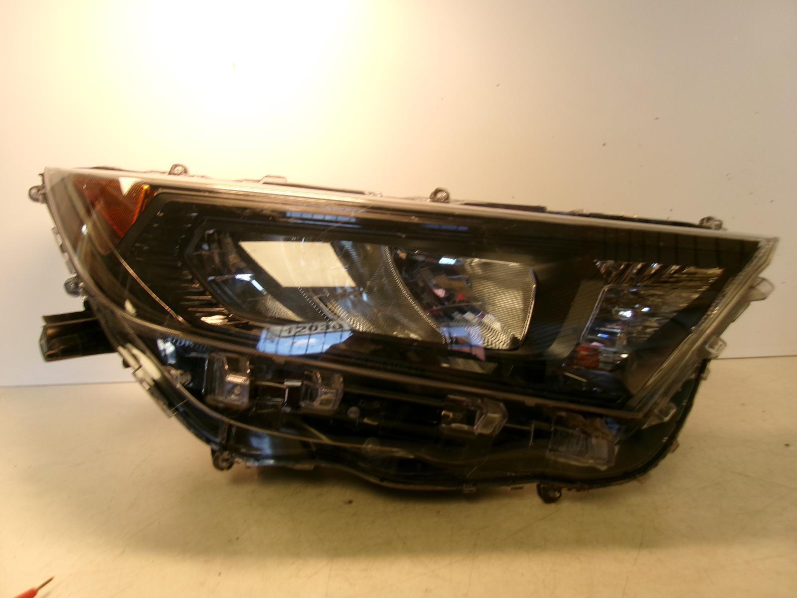 2019 2020 2021 Toyota Rav4 Passenger Rh Led Headlight OEM