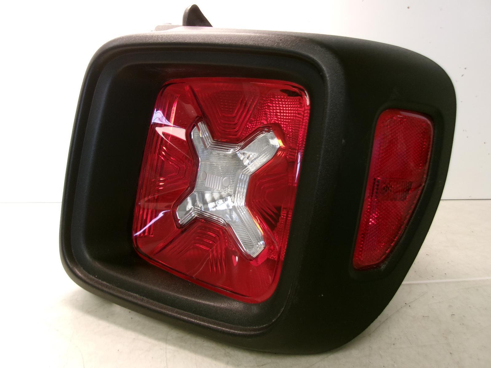 2015 2016 2017 2018 Jeep Renegade Passenger Rh Outer Black Tail Light OEM - 0