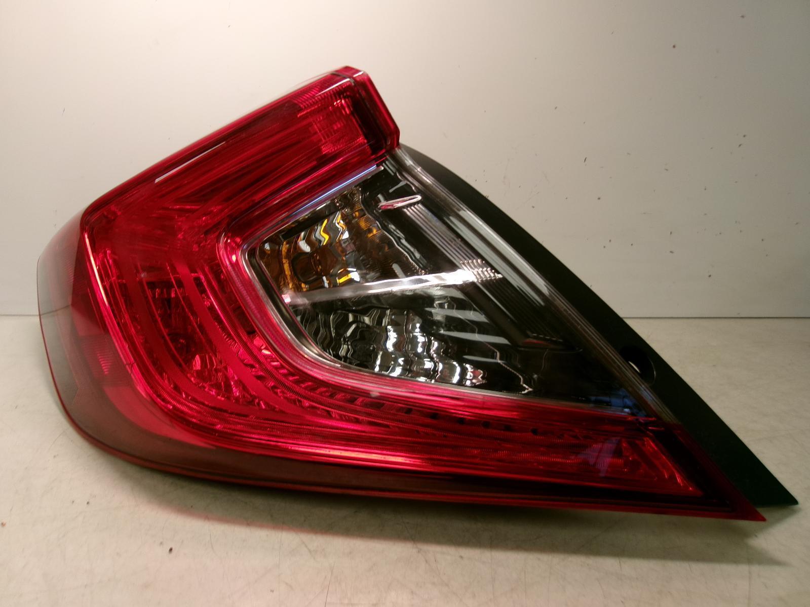 2016 - 2021 Honda Civic Sedan Driver Lh Outer Tail Light OEM