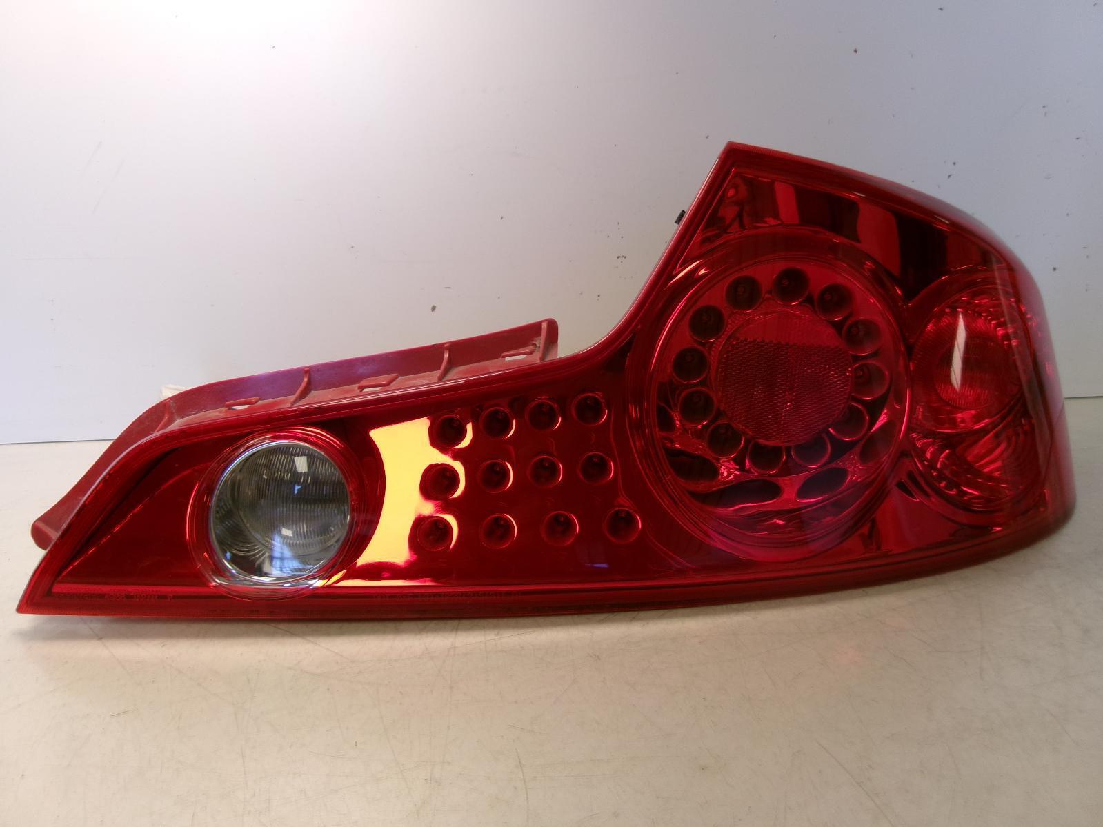 2007 Infiniti G35 Coupe Passenger Rh Outer Quarter Panel Tail Light OEM