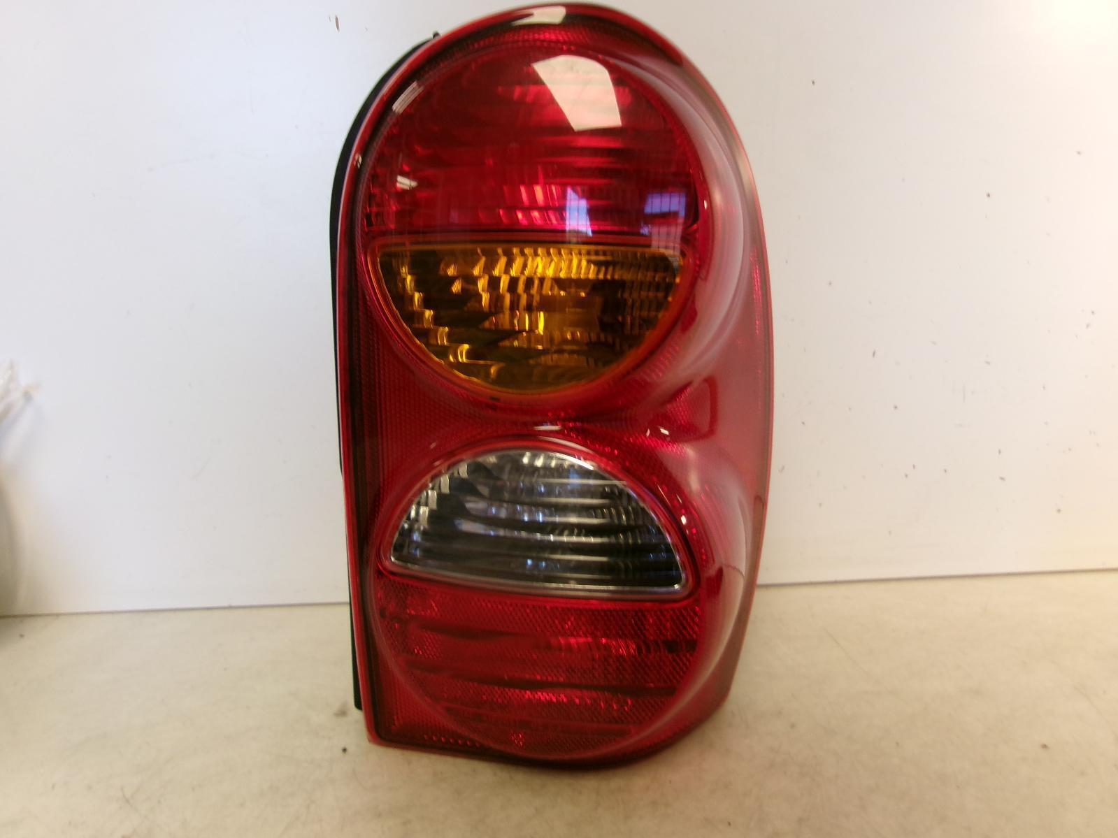 2002 2003 2004 Jeep Liberty Passenger RH Outer Tail Light OEM