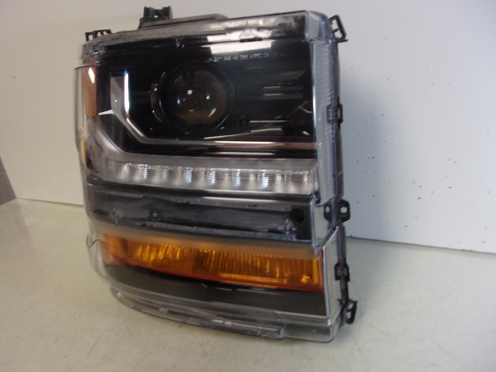 2016 - 2019 Chevrolet Silverado 1500 Passenger RH Xenon HID Headlight OEM