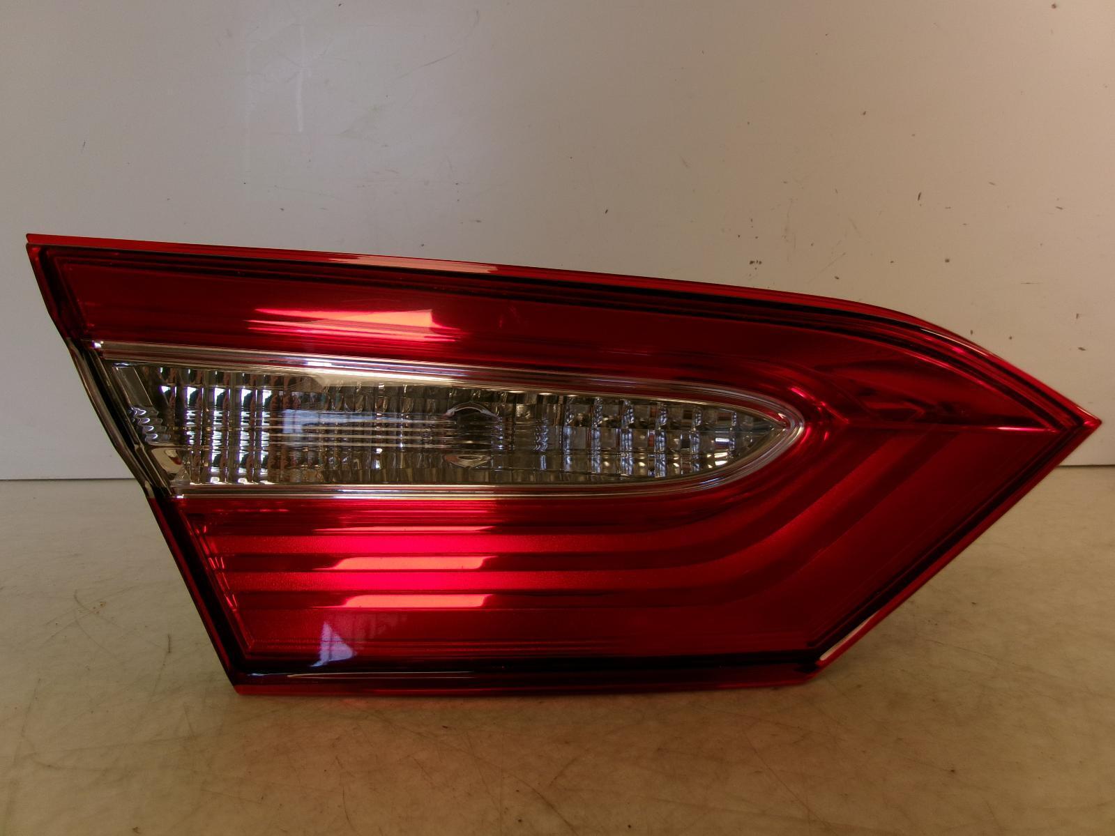 2018 2019 Toyota Camry Driver Lh Inner Incandescent Tail Light - Capa