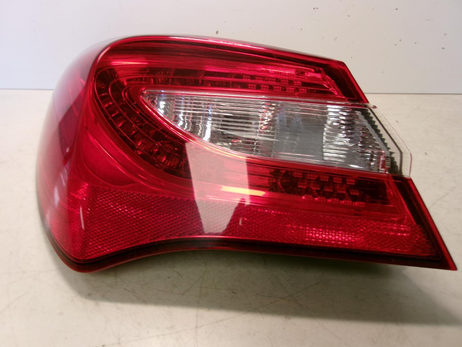 2011 2012 2013 2014 Chrysler 200 Sedan Driver Lh LED Tail Light OEM