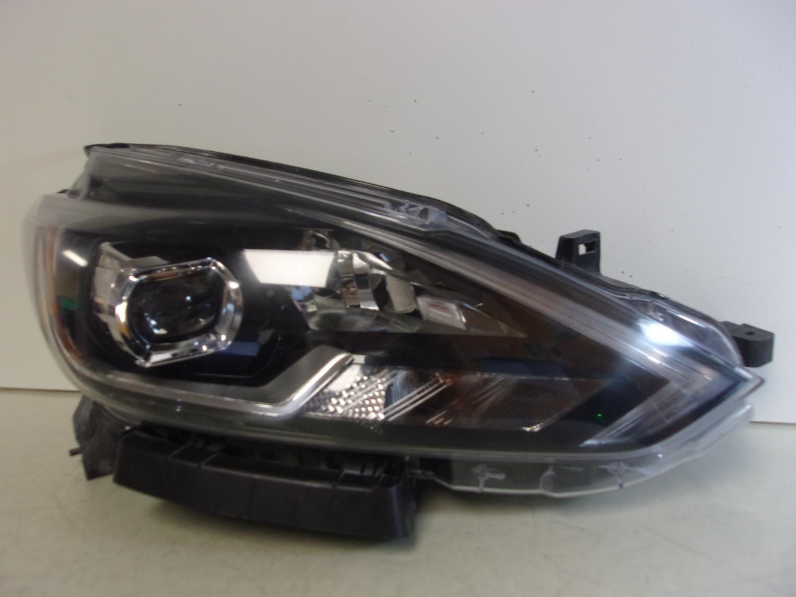 2018 2019 Nissan Sentra Passenger RH LED Headlight OEM