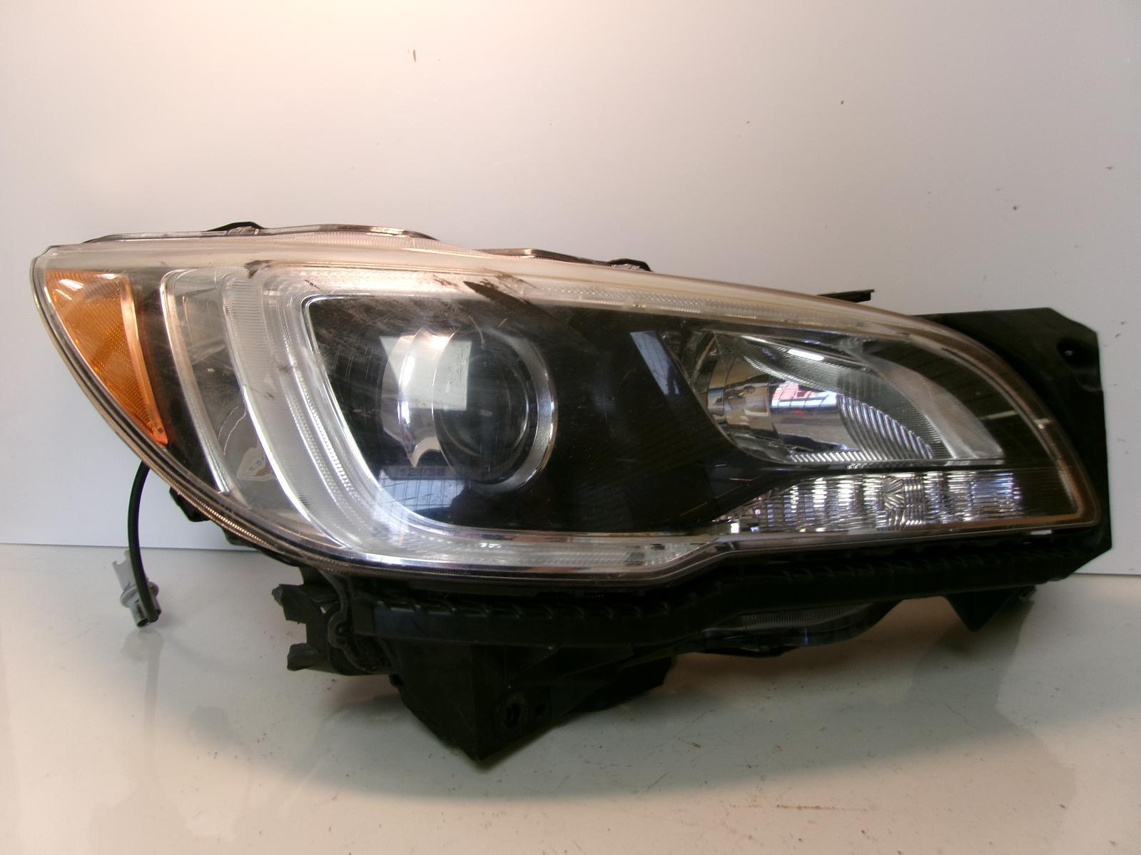 2015 2016 2017 Subaru Legacy Outback Passenger Rh Halogen Headlight OEM