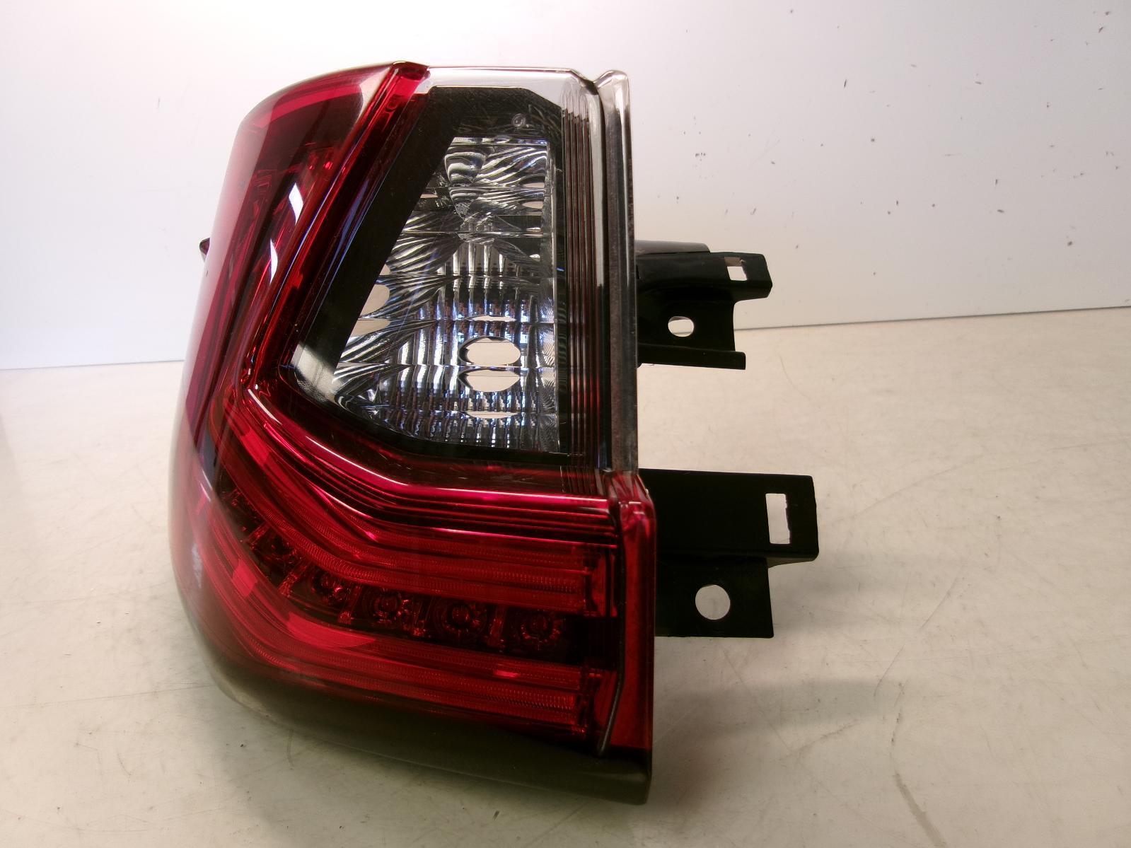 2016 - 2020 Lexus Rx450h Driver Lh Outer Led Incandescent Signal Tail Light OEM