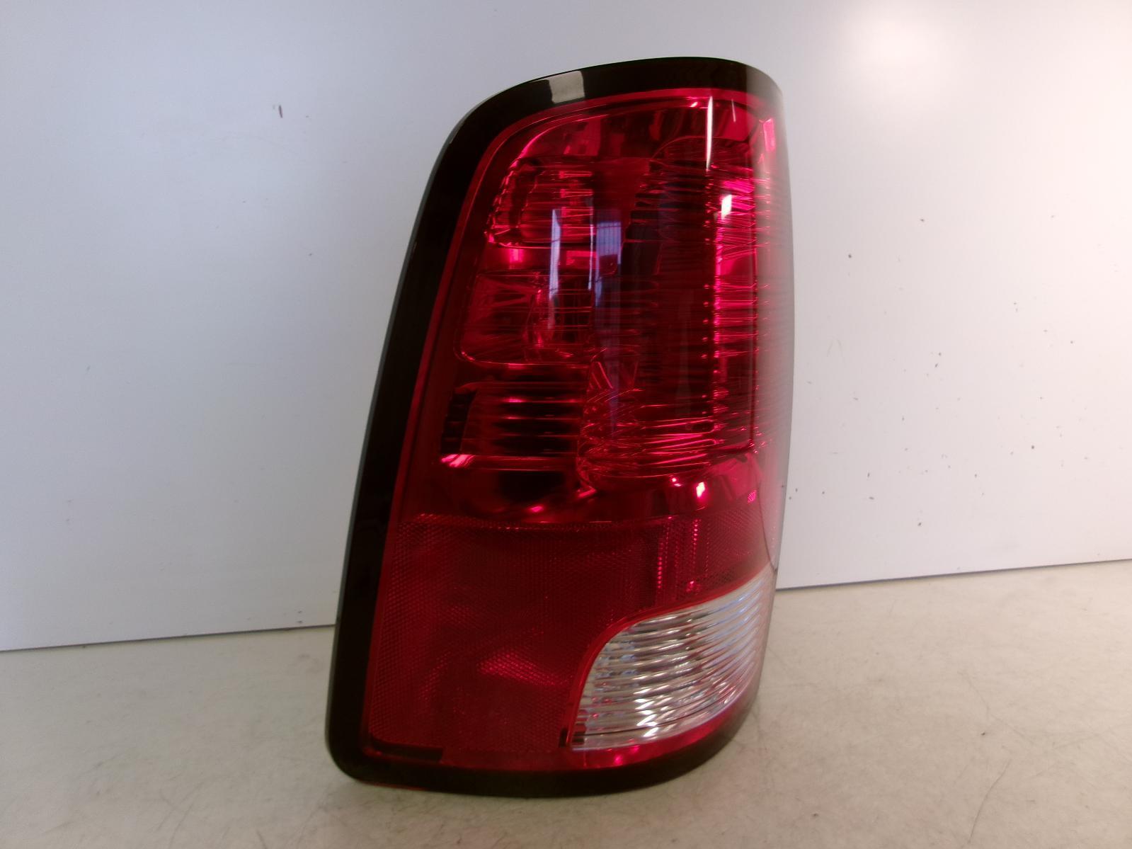 2009 - 2022 Dodge Ram 1500 / 2500 / 3500 Driver Lh Non-led Tail Light OEM