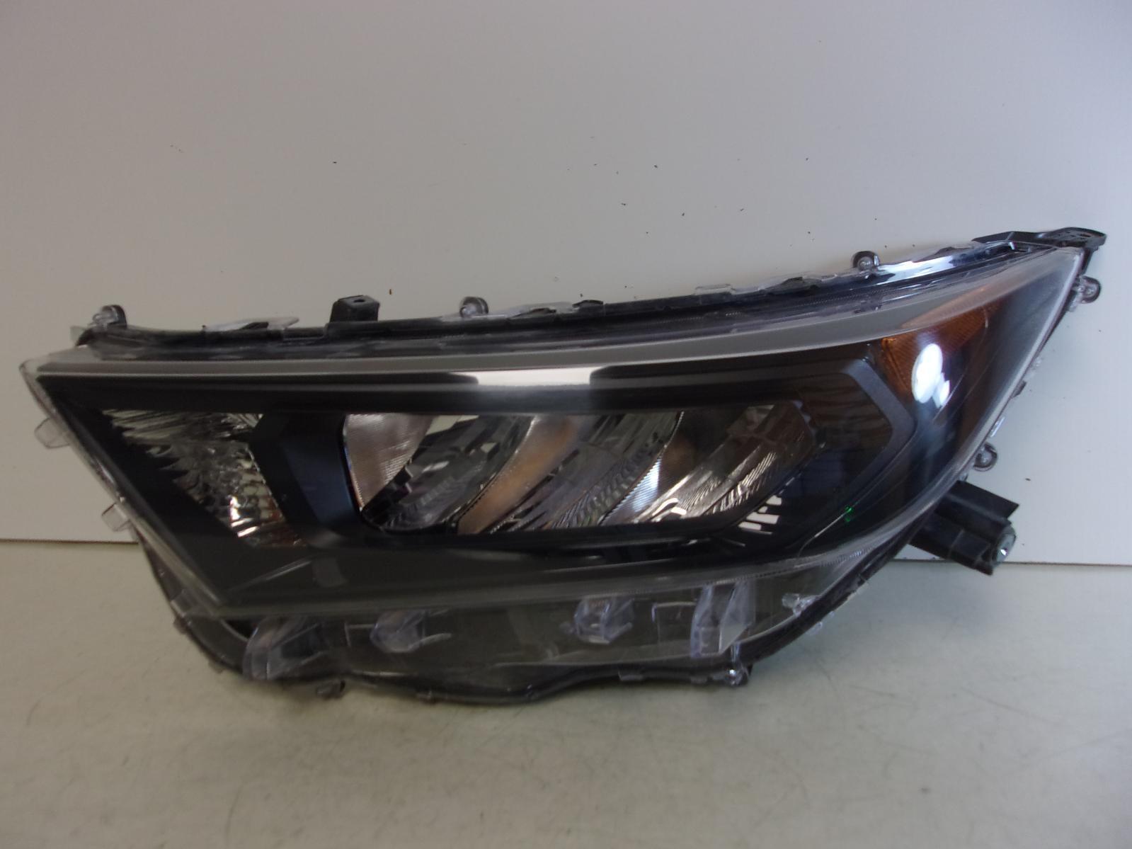 2019 2020 2021 Toyota Rav4 Driver Lh Led Headlight W/ Black Trim OEM