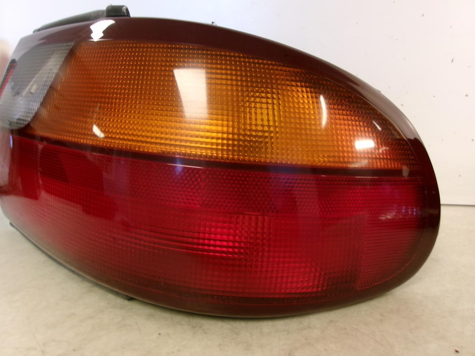 1997 - 2005 Chevrolet Malibu Passenger Rh Outer Quarter Panel Tail Light OEM