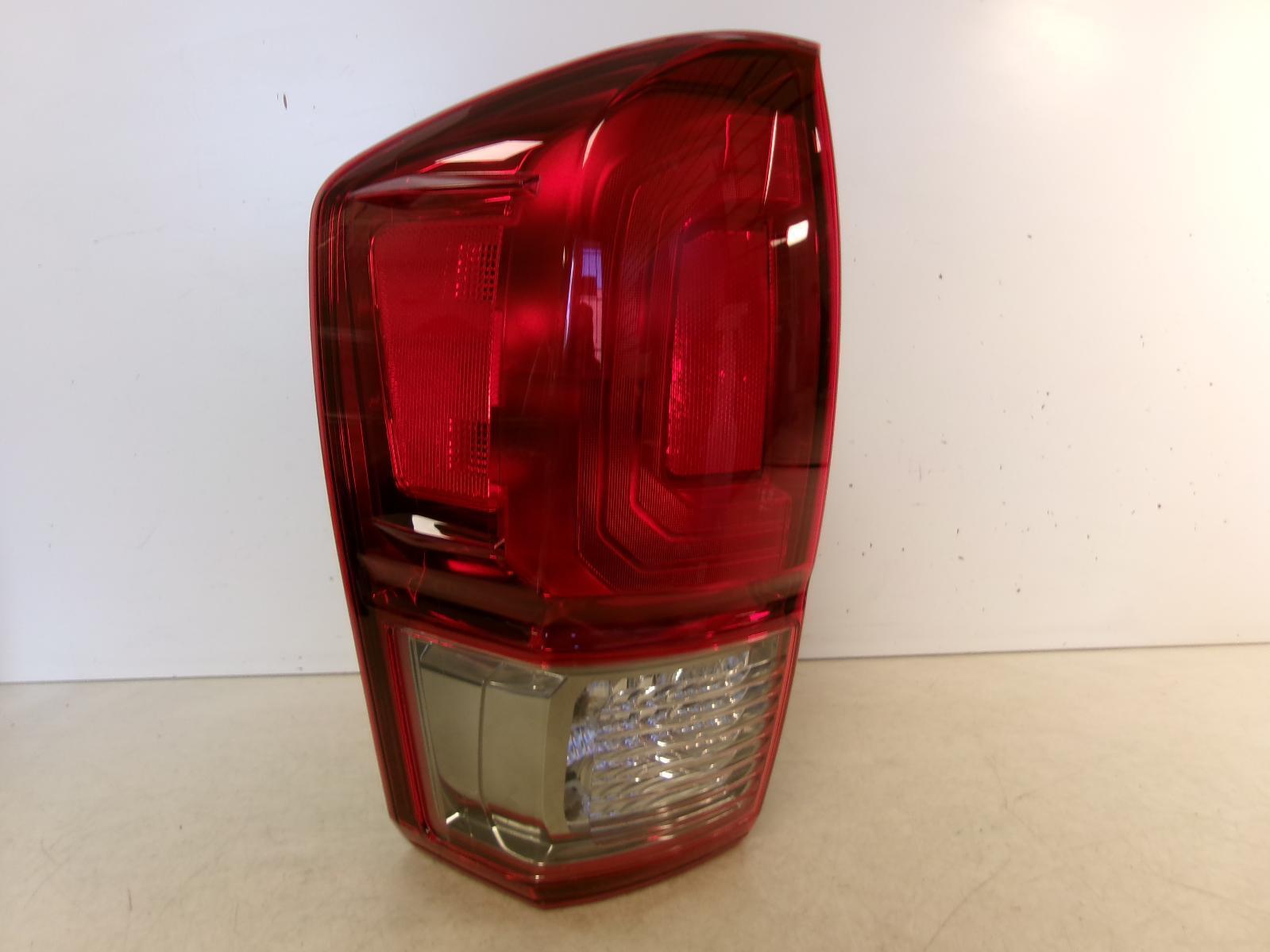 2016 2017 Toyota Tacoma Driver Lh Incandescent Outer Tail Light OEM