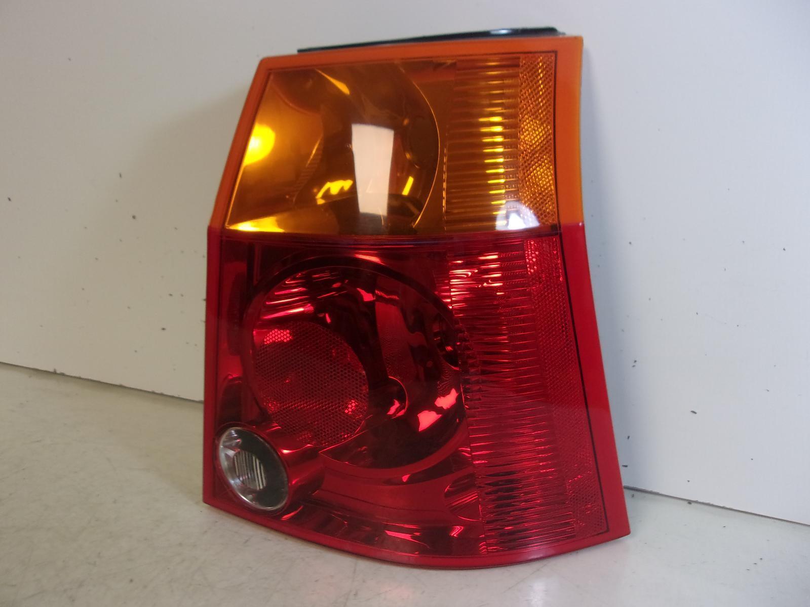 2004 2005 2006 2007 2008 Chrysler Pacifica Passenger RH Tail Light OEM - 0