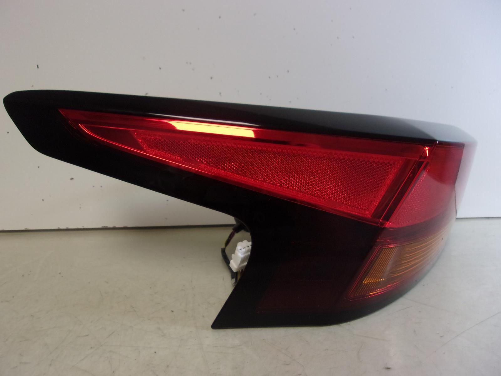 2019 2020 2021 2022 Nissan Altima Driver Lh Outer Quarter Panel Tail Light OEM - 0