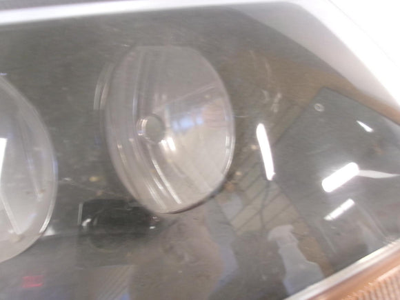 1999 2000 2001 Jeep Grand Cherokee Passenger RH Halogen Black Trim Headlight OEM