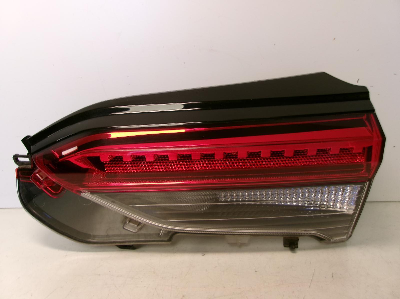 2019 2020 2021 2022 2023 Toyota Rav4 Passenger Rh Inner Gate Tail Light OEM