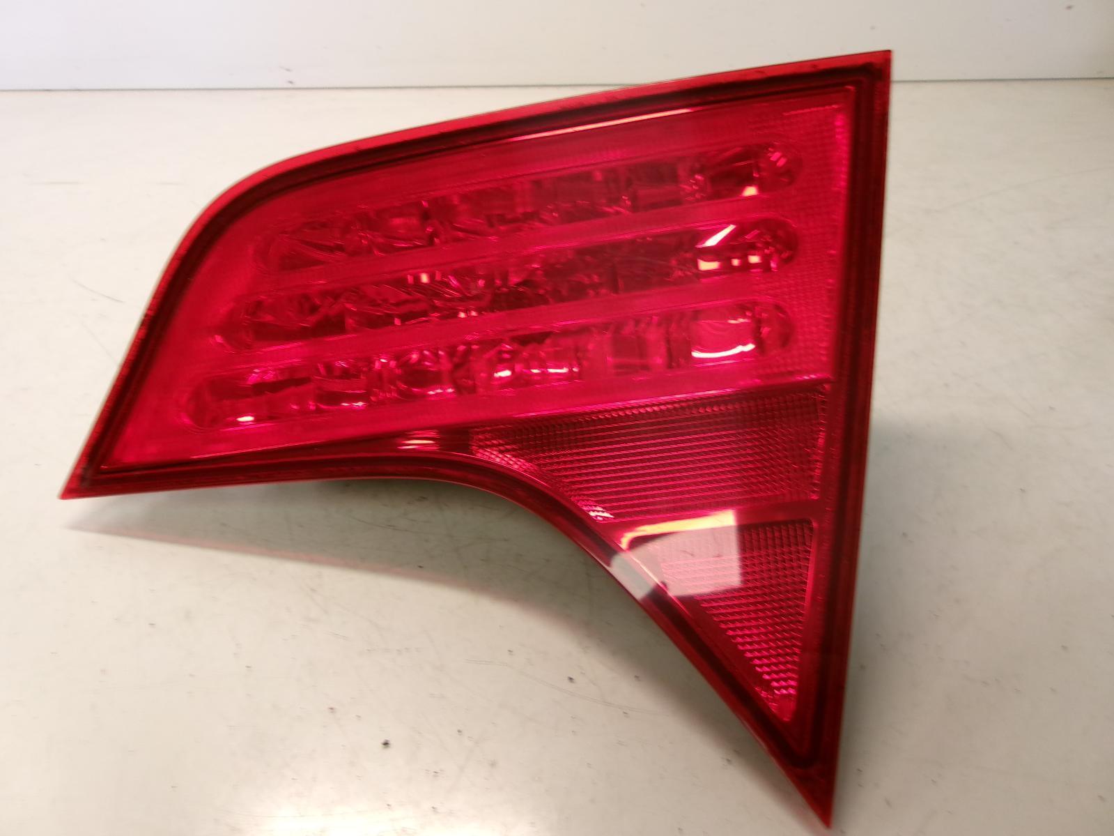 2006 2007 2008 2009 2010 2011 Honda Civic Sedan Inner Lid Tail Light OEM