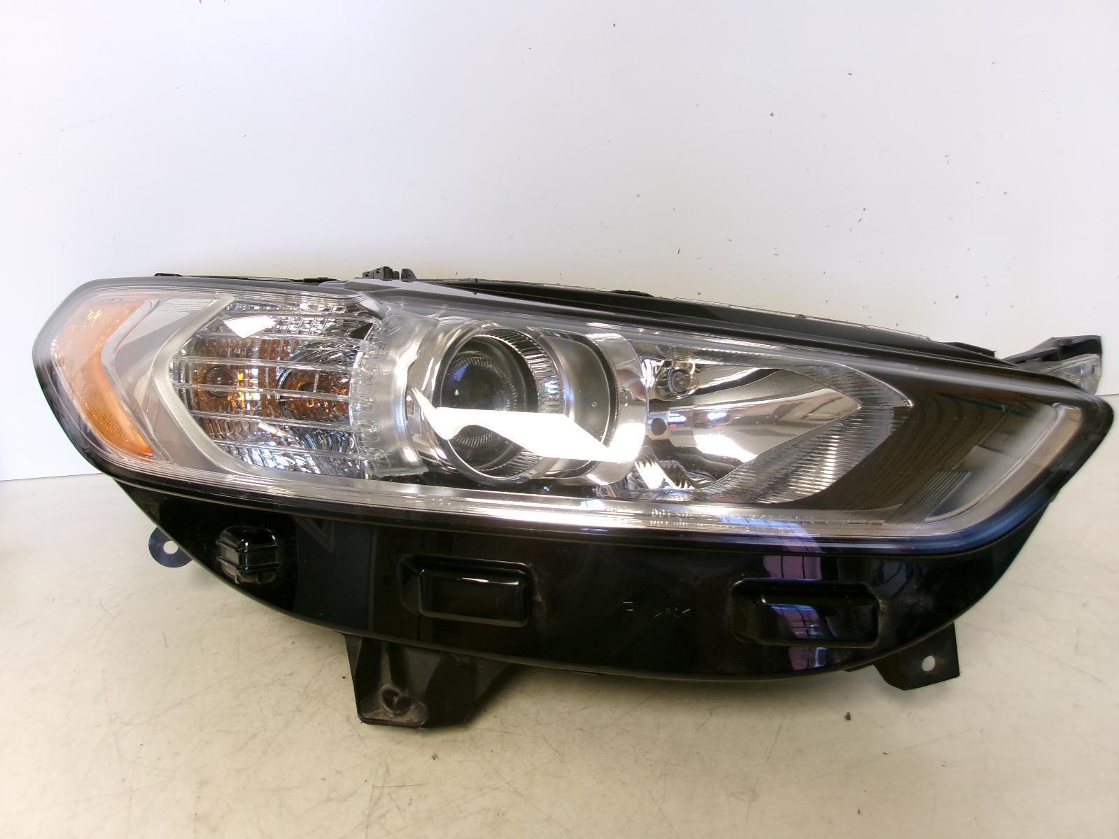 2013 2014 2015 2016 Ford Fusion Passenger Rh Halogen Headlight OEM - 0