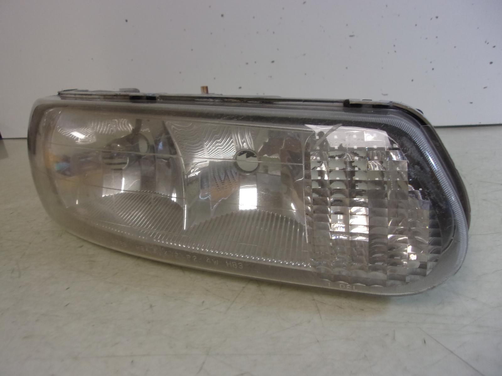 1997 - 2004 Buick Regal / 2002 - 2005 Buick Century Passenger RH Headlight OEM