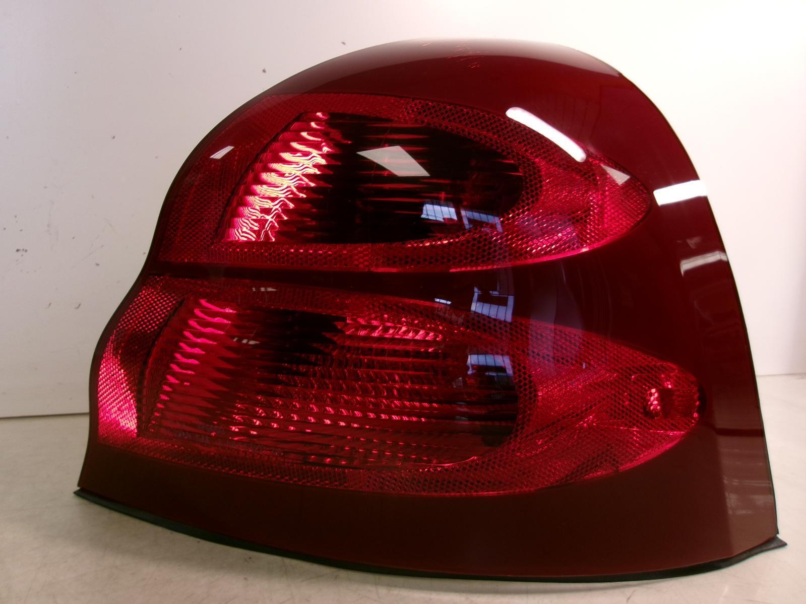 Fits 2004 2005 2006 2007 2008 Pontiac Gran Prix Passenger Outer Capa Tail Light