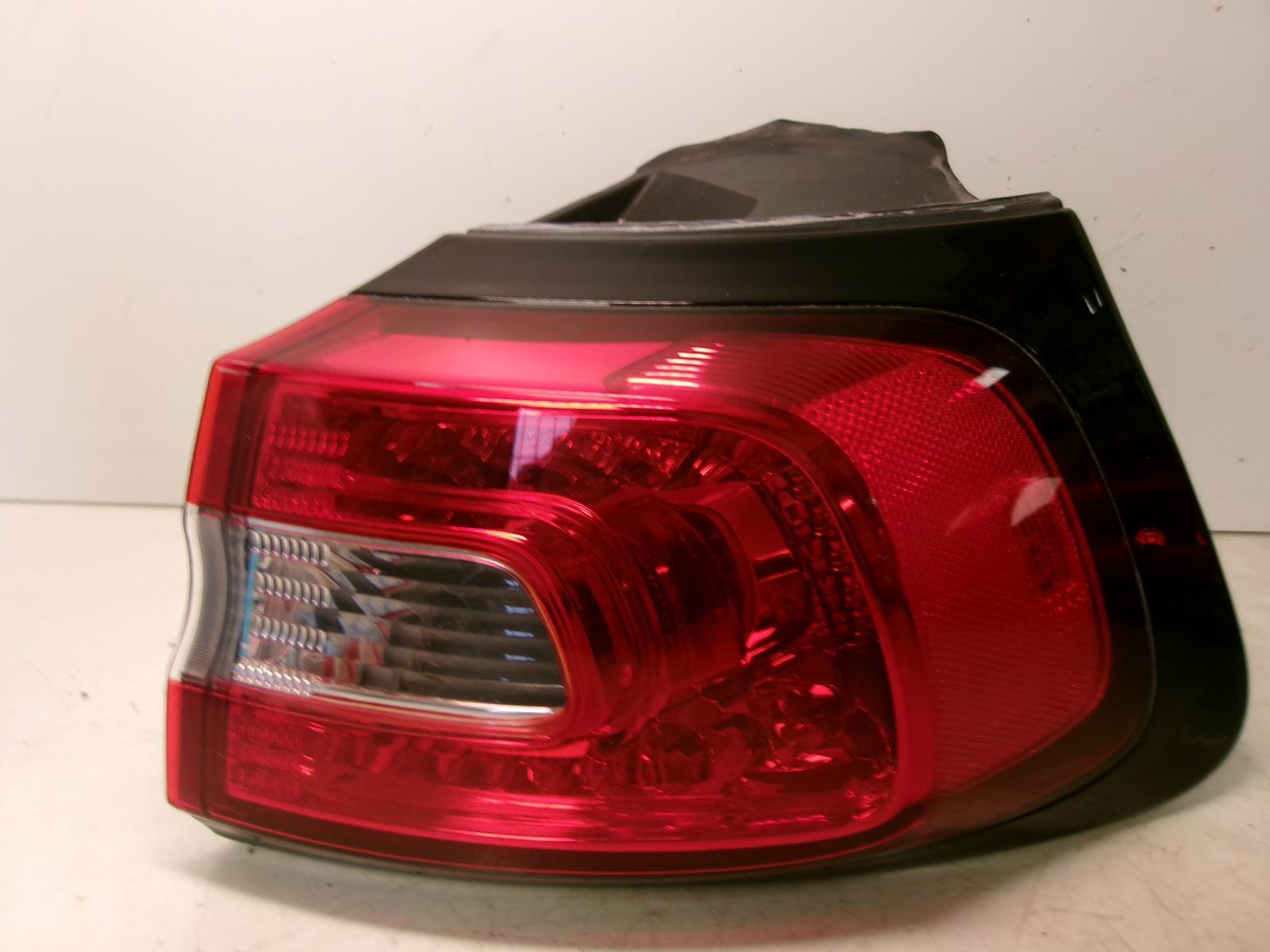 2014 2015 2016 2017 2018 Jeep Cherokee Passenger RH Outer LED Tail Light OEM