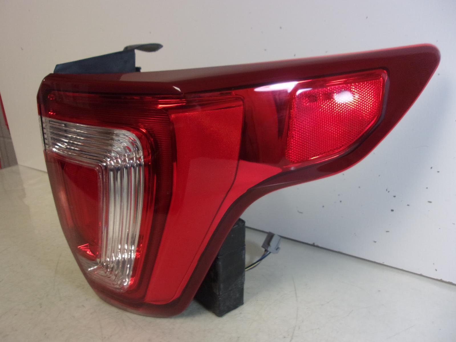 2016 2017 2018 2019 Ford Explorer Passenger RH LED Tail Light OEM