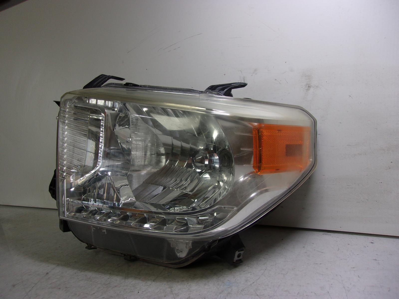 2014 2015 2016 2017 Toyota Tundra Lh Driver Headlight OEM B20L