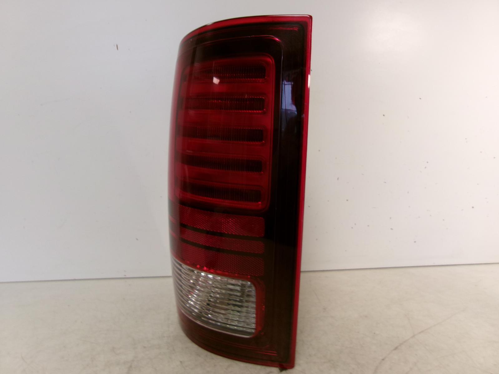 2017 2018 Dodge Ram 1500 2500 3500 Driver Lh Led Quarter Panel Tail Light OEM - 0