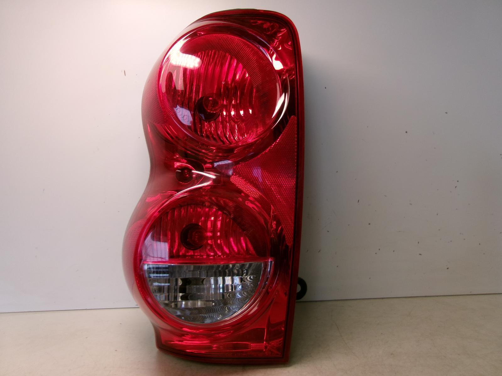 2004 - 2009 Dodge Durango Driver Lh Outer Tail Light OEM