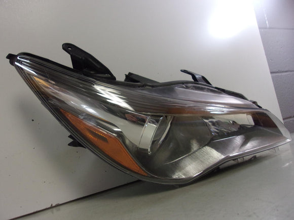 2015 2016 2017 Toyota Camry Passenger Rh Halogen Headlight W/ Black Trim OEM