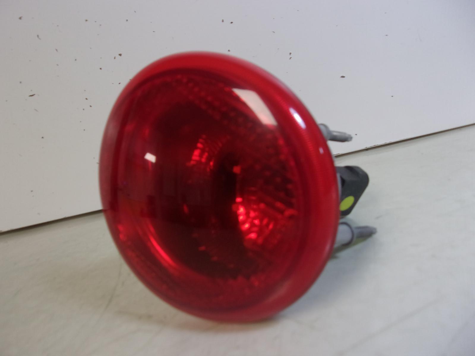 2006 - 2011 Chevrolet HHR Passenger RH Upper Tail Light OEM - 0