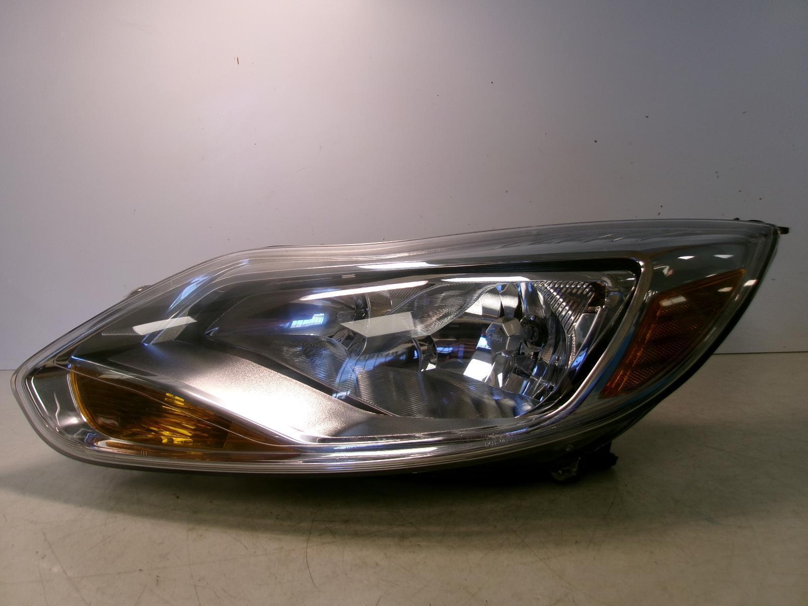 2013 2014 Ford Focus Driver Lh Halogen Chrome Trim Headlight OEM