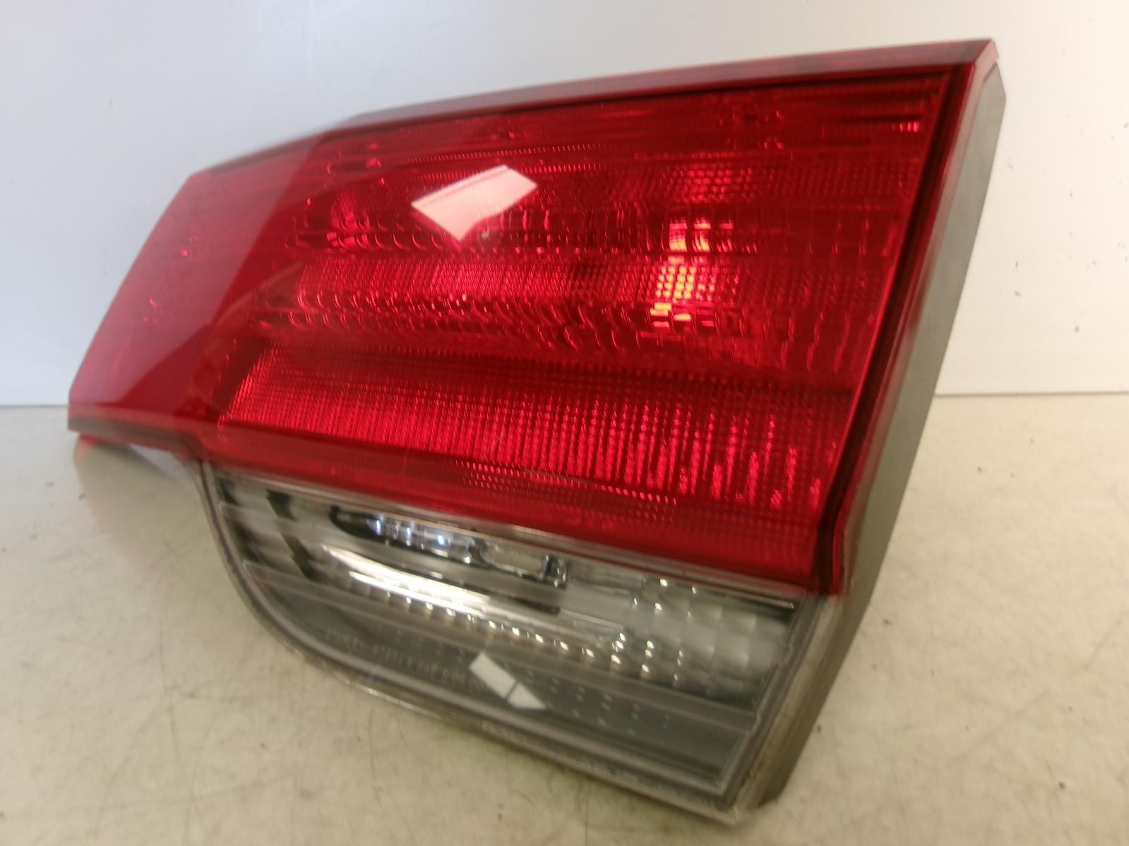 2008 2009 2010 Honda Odyssey Passenger Rh Inner Gate Tail Light OEM