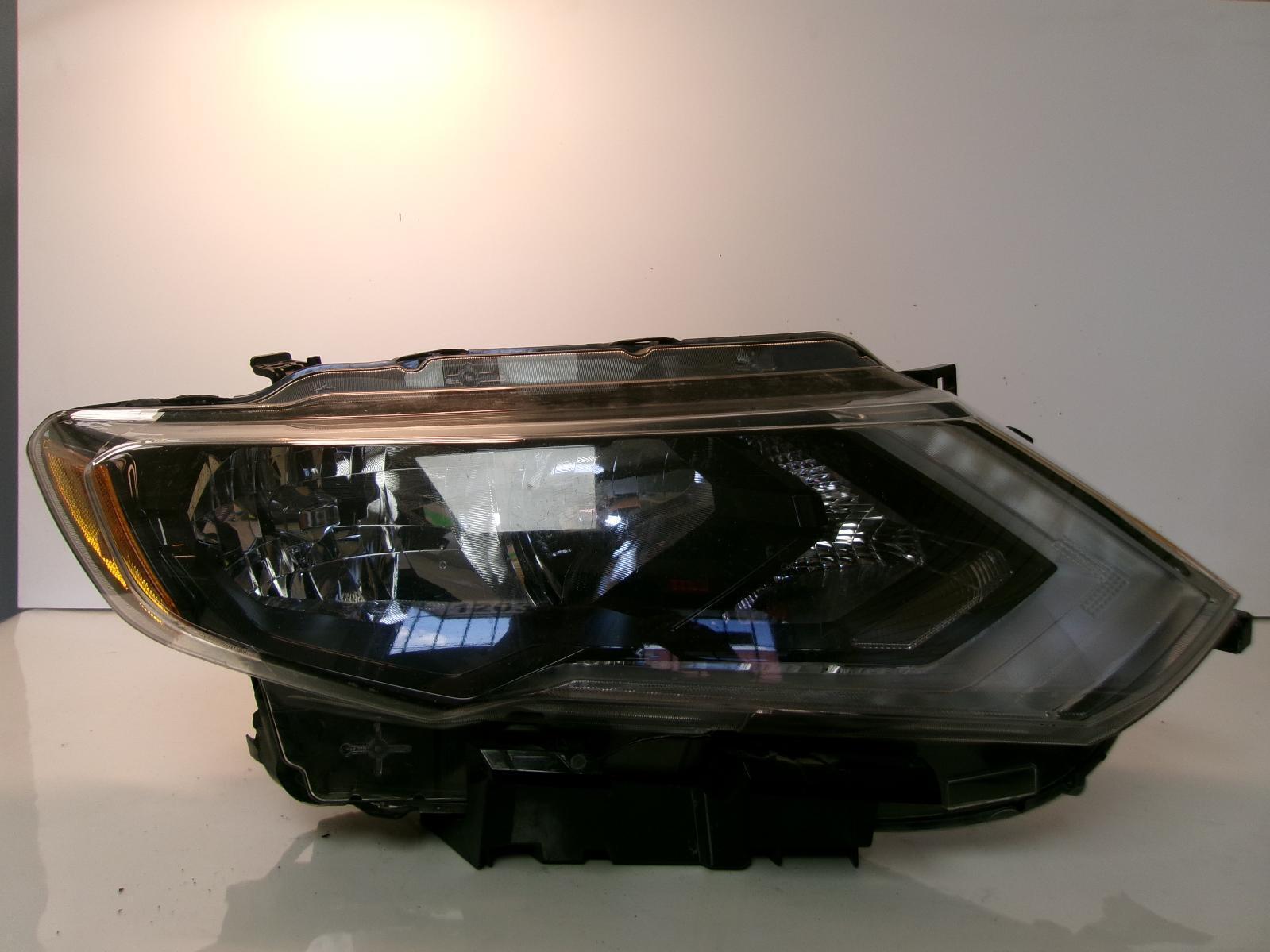 2018 2019 2020 Nissan Rogue Passenger Rh Halogen Headlight OEM