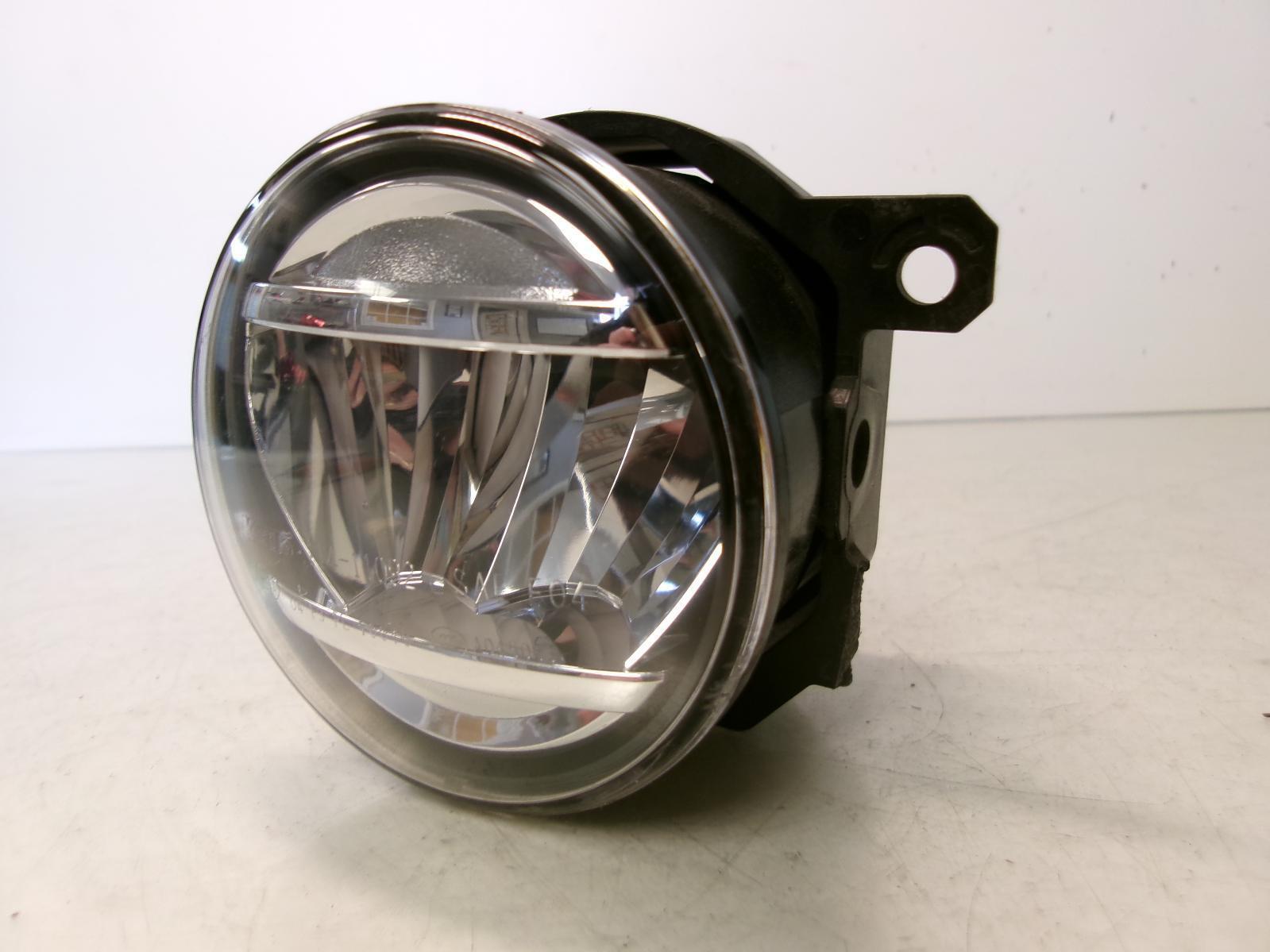 2016 - 2023 Toyota Land Cruiser Tundra Prius C Driver Lh Led Fog Light OEM - 0