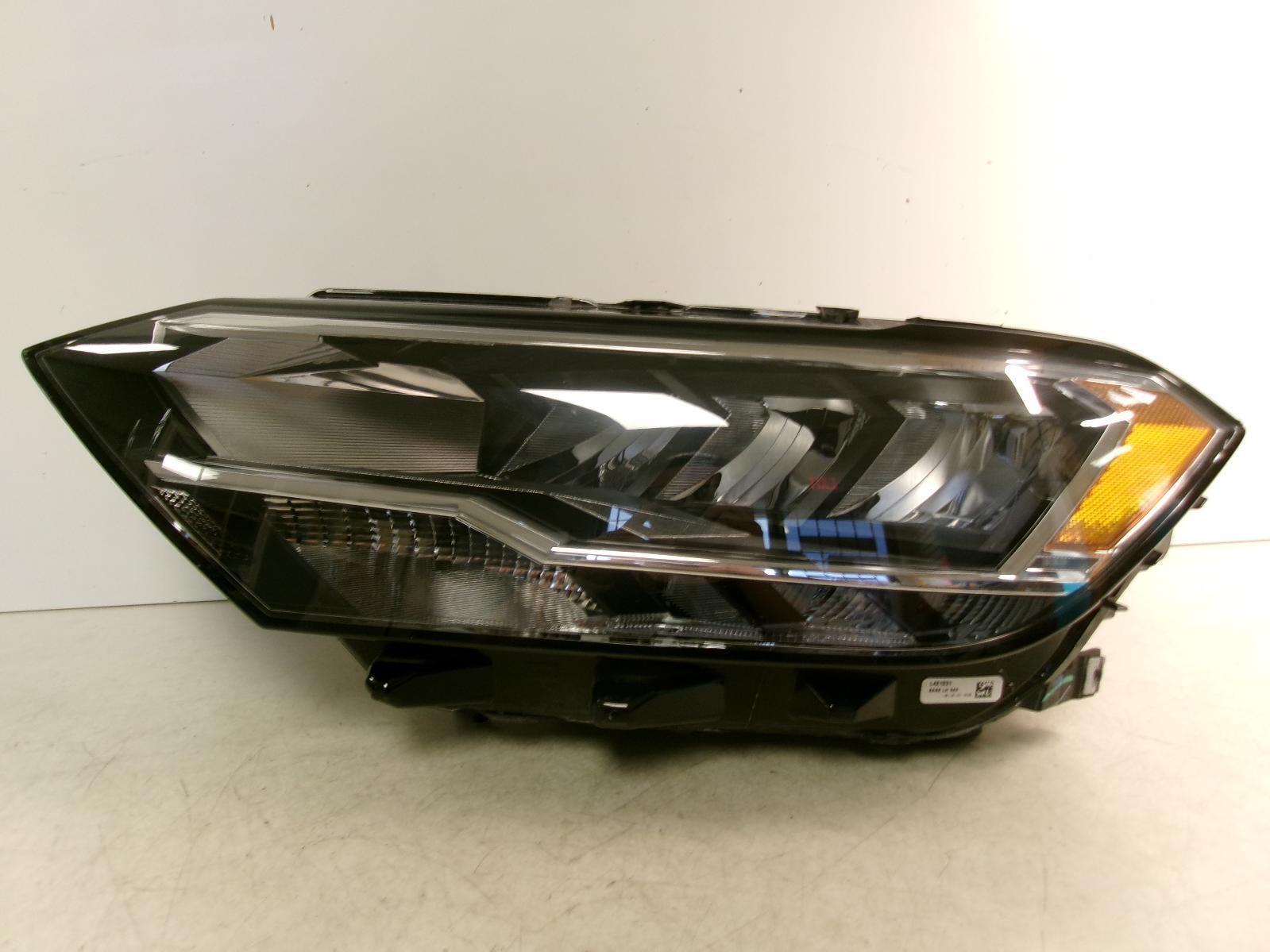 2019 2020 Volkswagen Jetta Driver Lh Led Reflector Headlight OEM