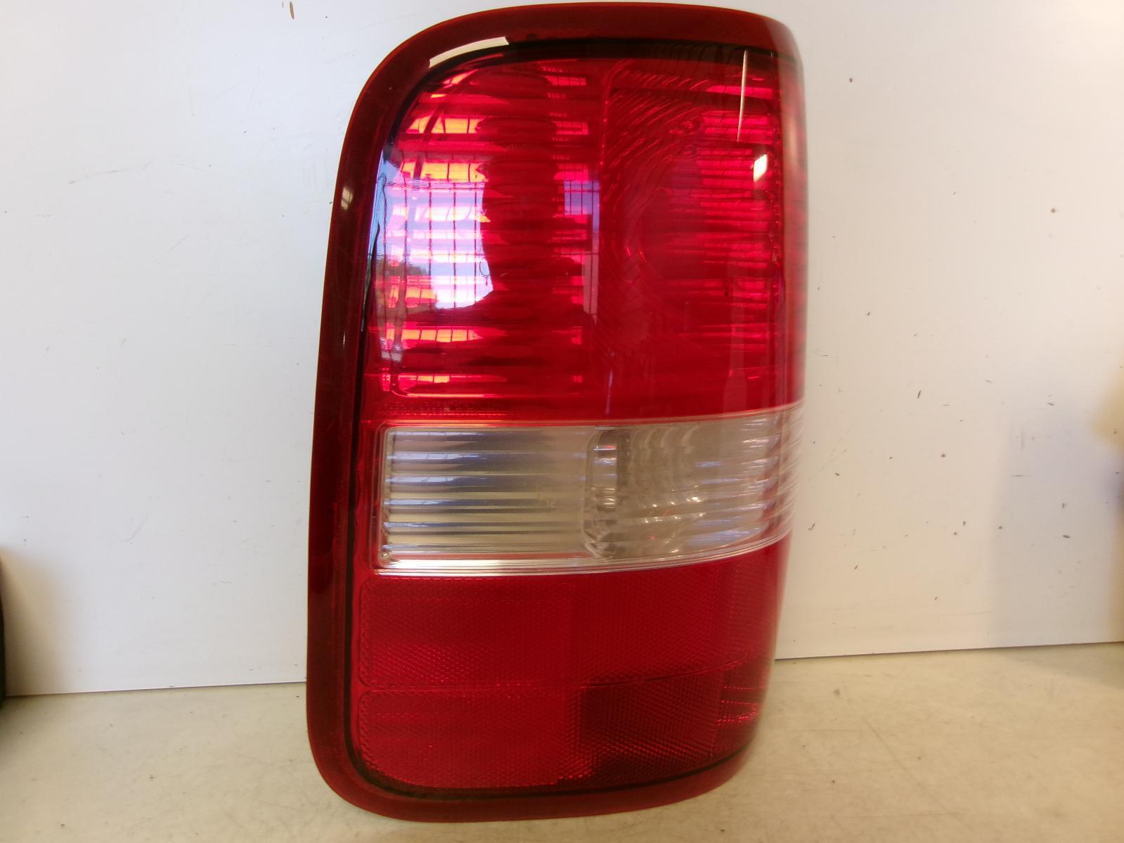 2006 2007 2008 Ford F150 Driver LH Incandescent Outer Tail Light OEM