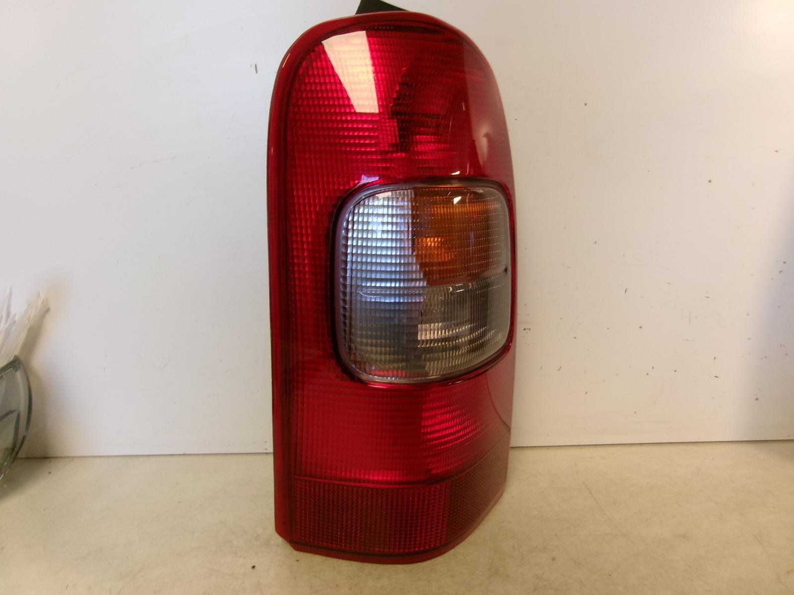 1997-2005 Chevrolet Venture / 1999-2005 Montana Driver LH Tail Light OEM