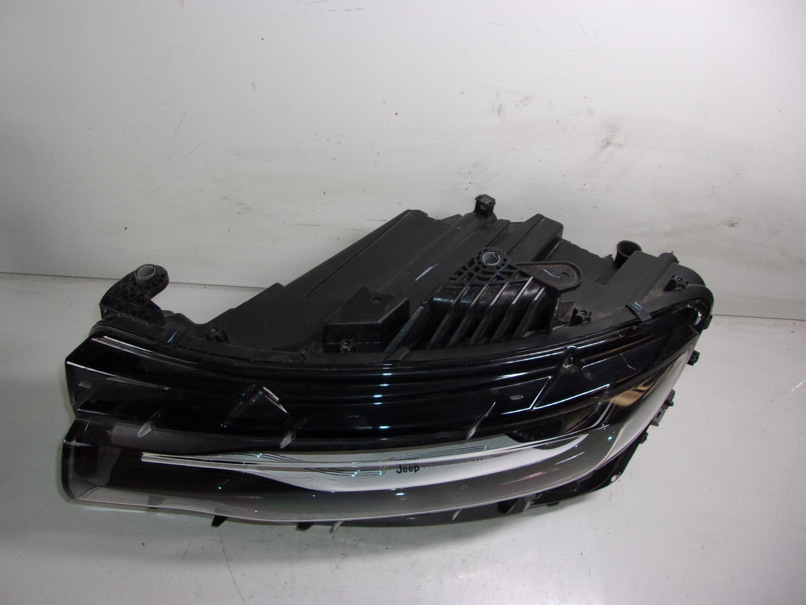 2022 2023 Jeep Wagoneer Lh Driver Headlight OEM E11L