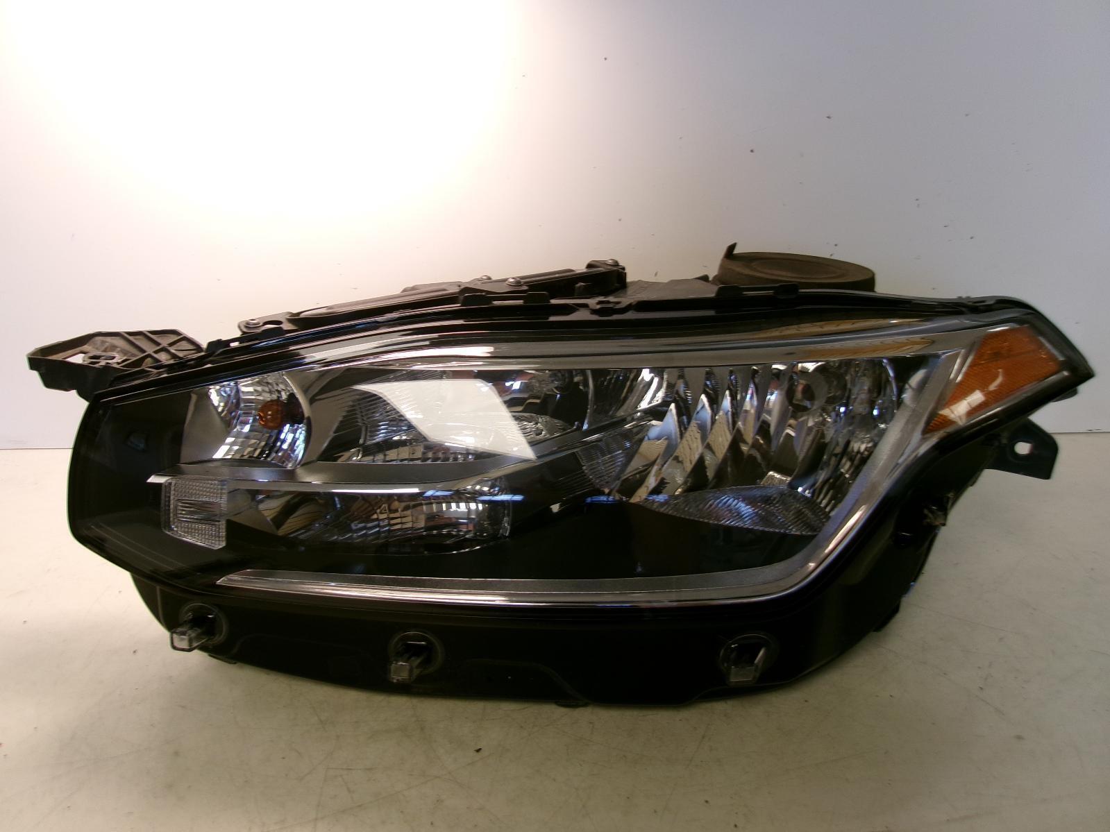 2016 Volvo XC90 Driver Lh Halogen Headlight OEM