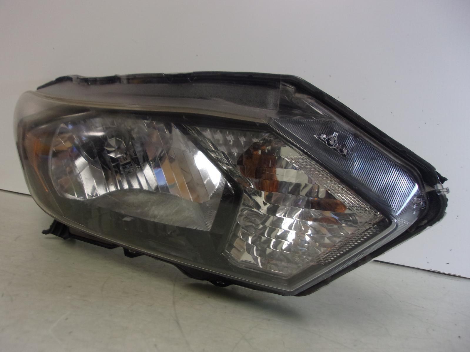 2016 2017 2018 Honda HR-V Passenger RH Halogen Headlight OEM