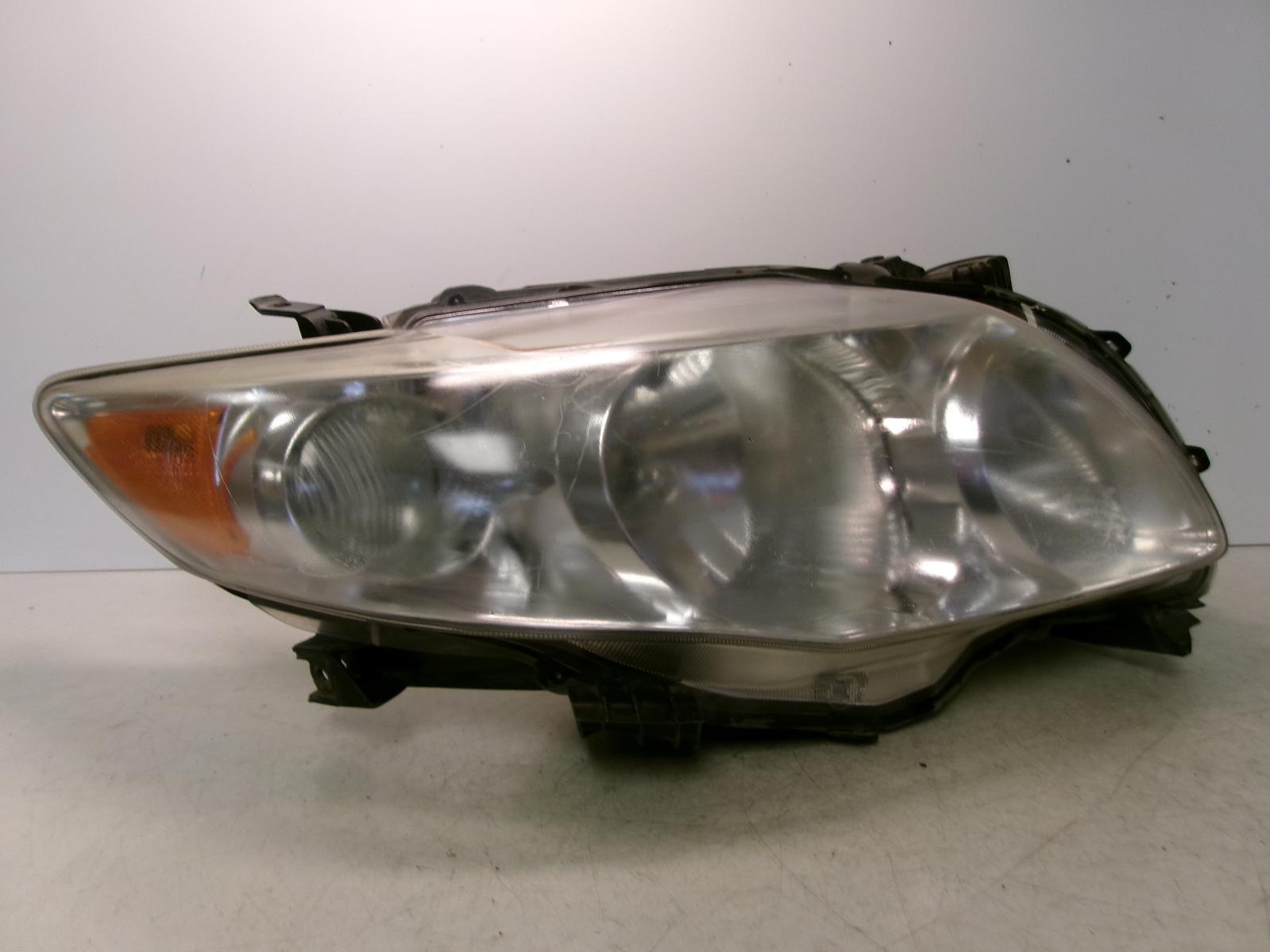 2009 2010 Toyota Corolla Passenger Rh Halogen Chrome Headlight OEM