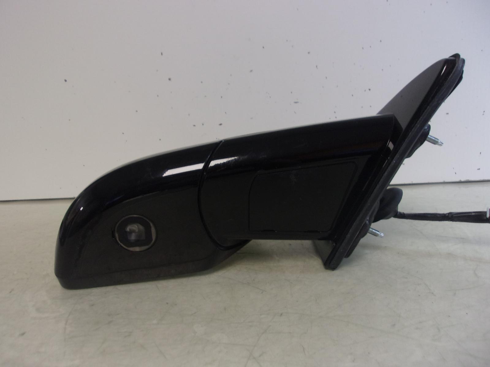 2015 - 2020 Escalade / Suburban / Tahoe / Yukon Passenger RH Door Mirror OEM