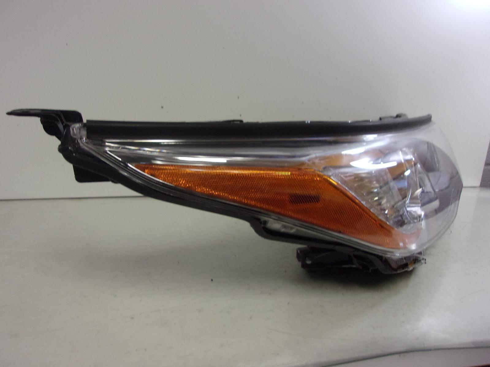 2014 2015 2016 Toyota Highlander Passenger Rh Halogen Headlight OEM - 0