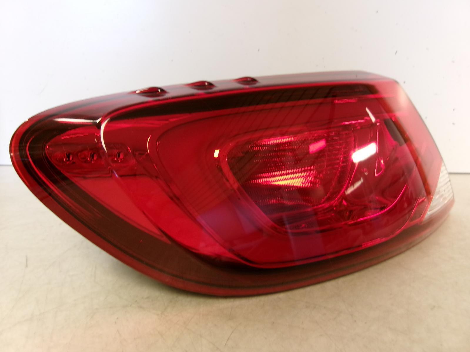 2015 2016 Chrysler 200 Driver Lh Led Outer Quarter Panel Tail Light OEM - 0