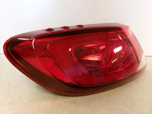 2015 2016 Chrysler 200 Driver Lh Led Outer Quarter Panel Tail Light OEM