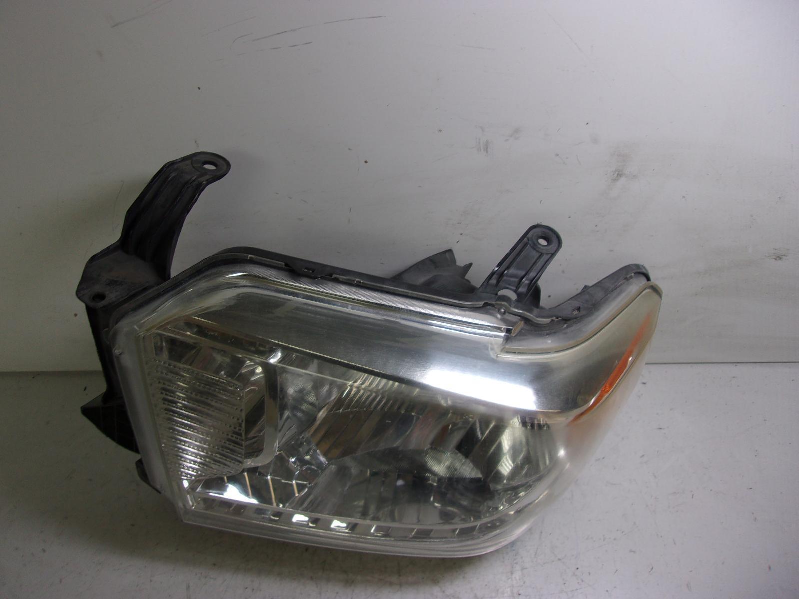 2014 2015 2016 2017 Toyota Tundra Lh Driver Headlight OEM B20L