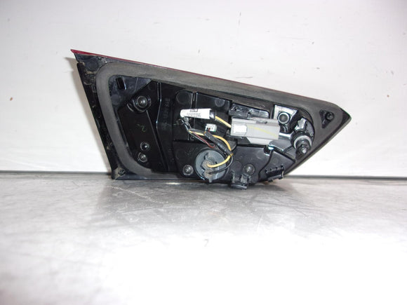 2019 2020 Chevrolet Malibu Passenger Rh Inner Lid Mounted Tail Light OEM